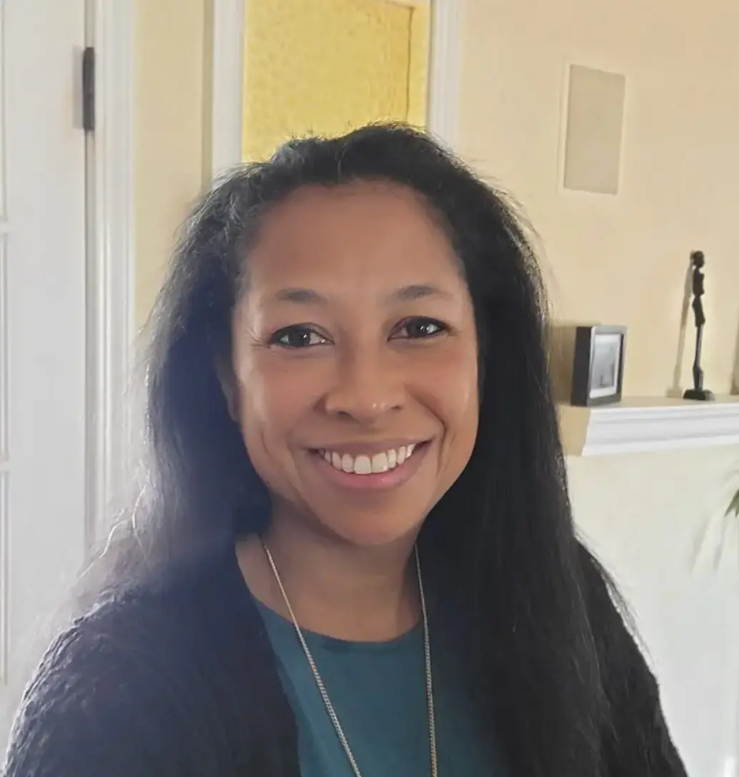 Voahangy Rasetarinera.