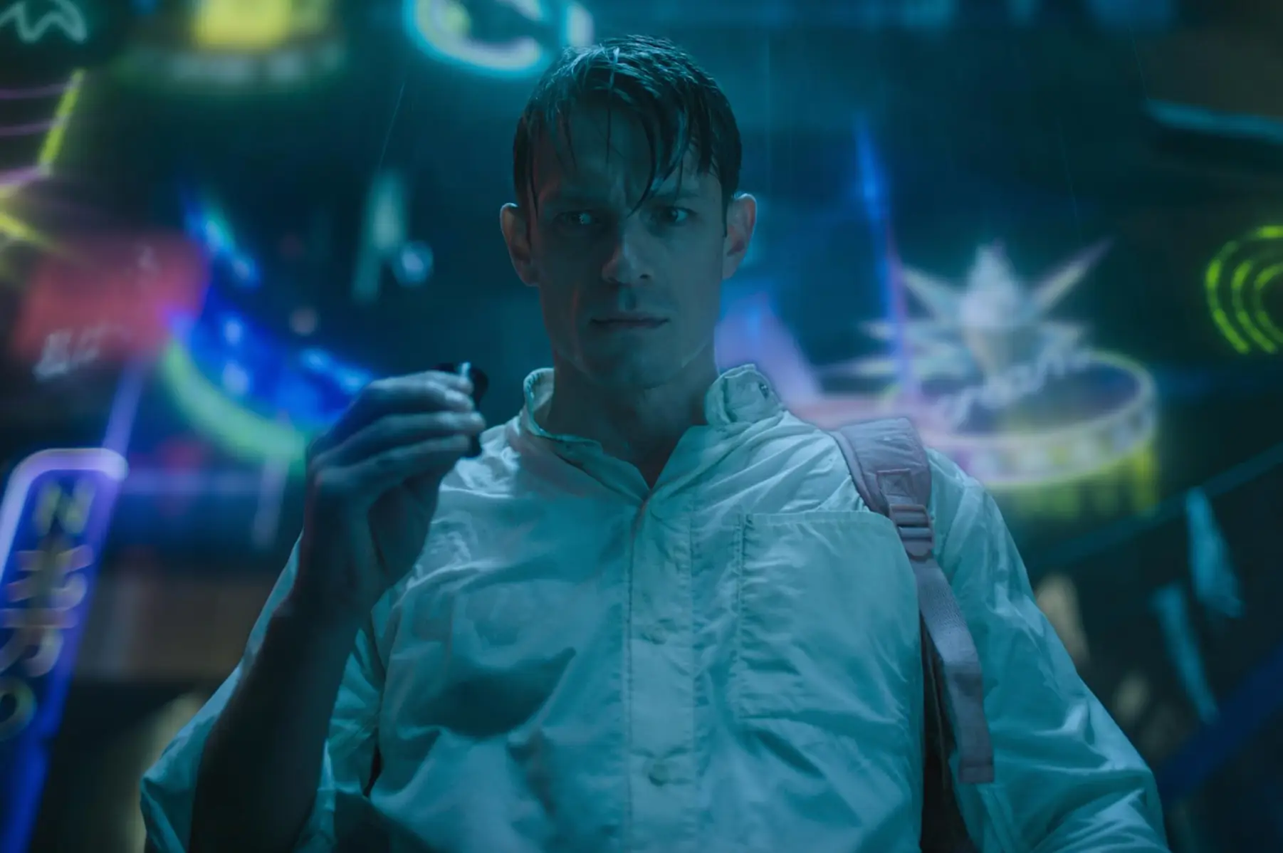 Joel Kinnaman leads the show's first season (Netflix)