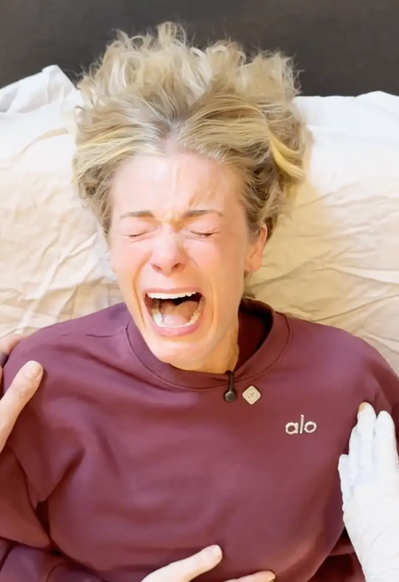 LeAnn Rimes burst into tears in the undeniably emotional video (humangarage/Instagram)