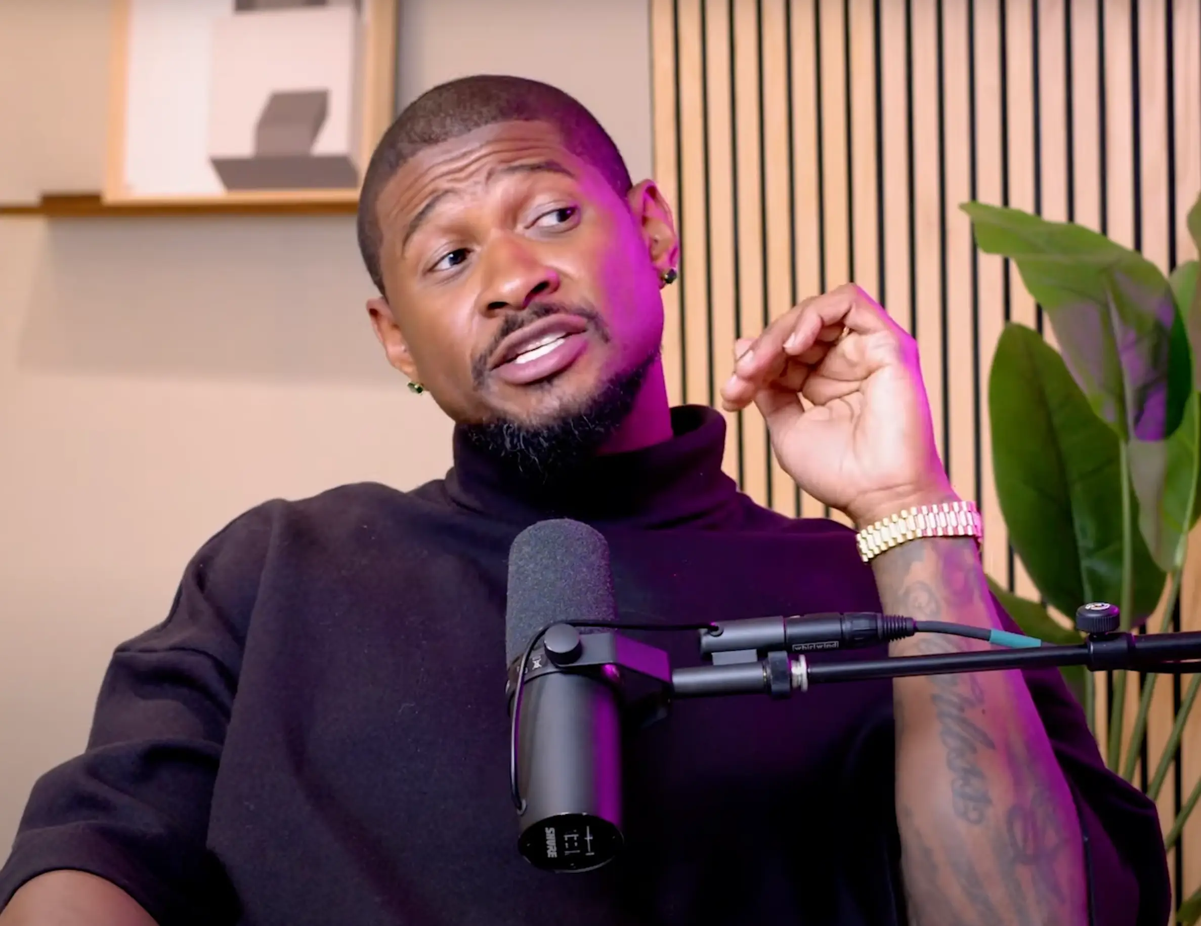 Usher looked uncomfortable when responding to Palmer (YouTube/Baby, This is Keke Palmer)