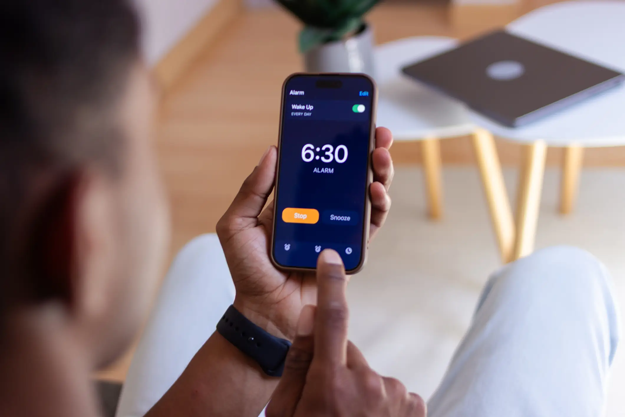 It comes down to the alarm app (Getty Images)