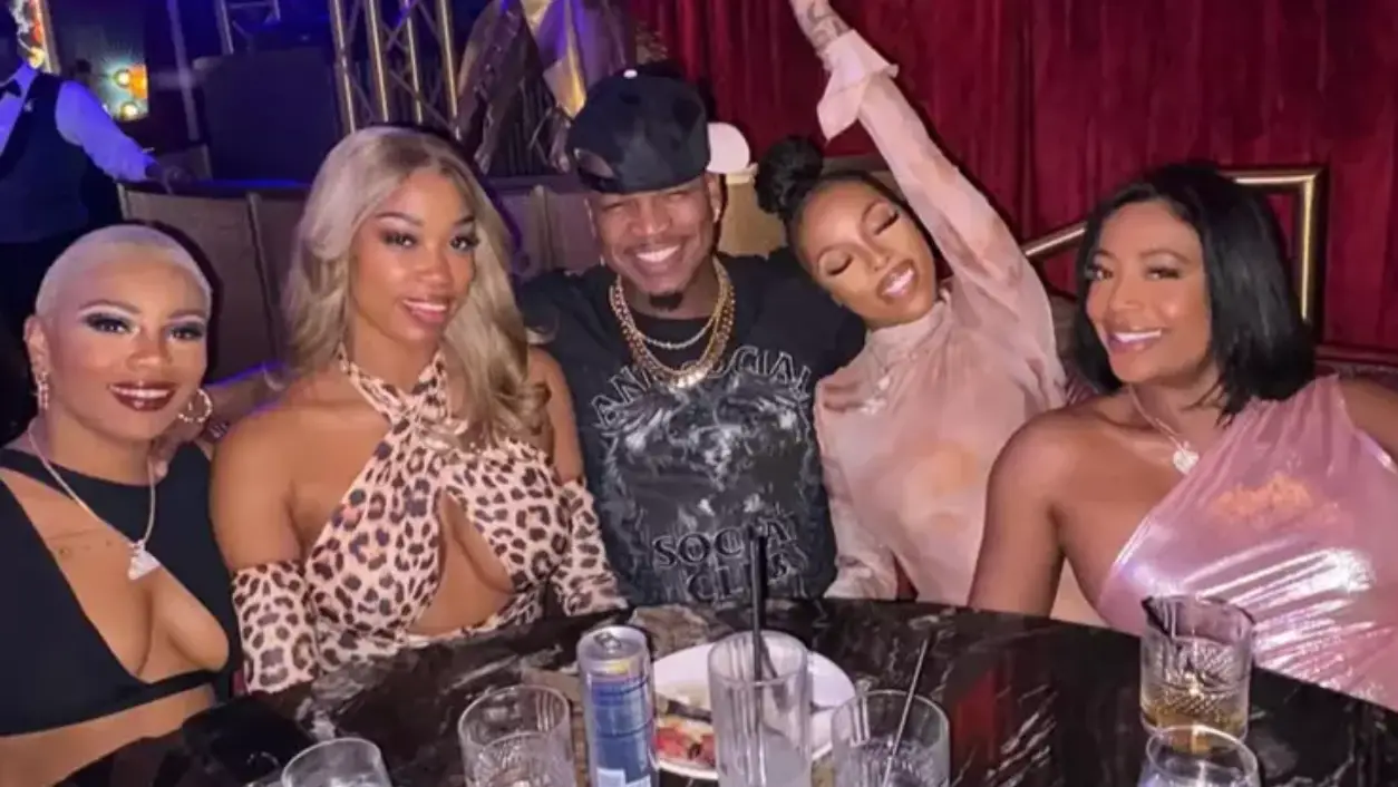 Ne-Yo has gotten a lot of questions about how his relationships work (@neyo/Instagram)