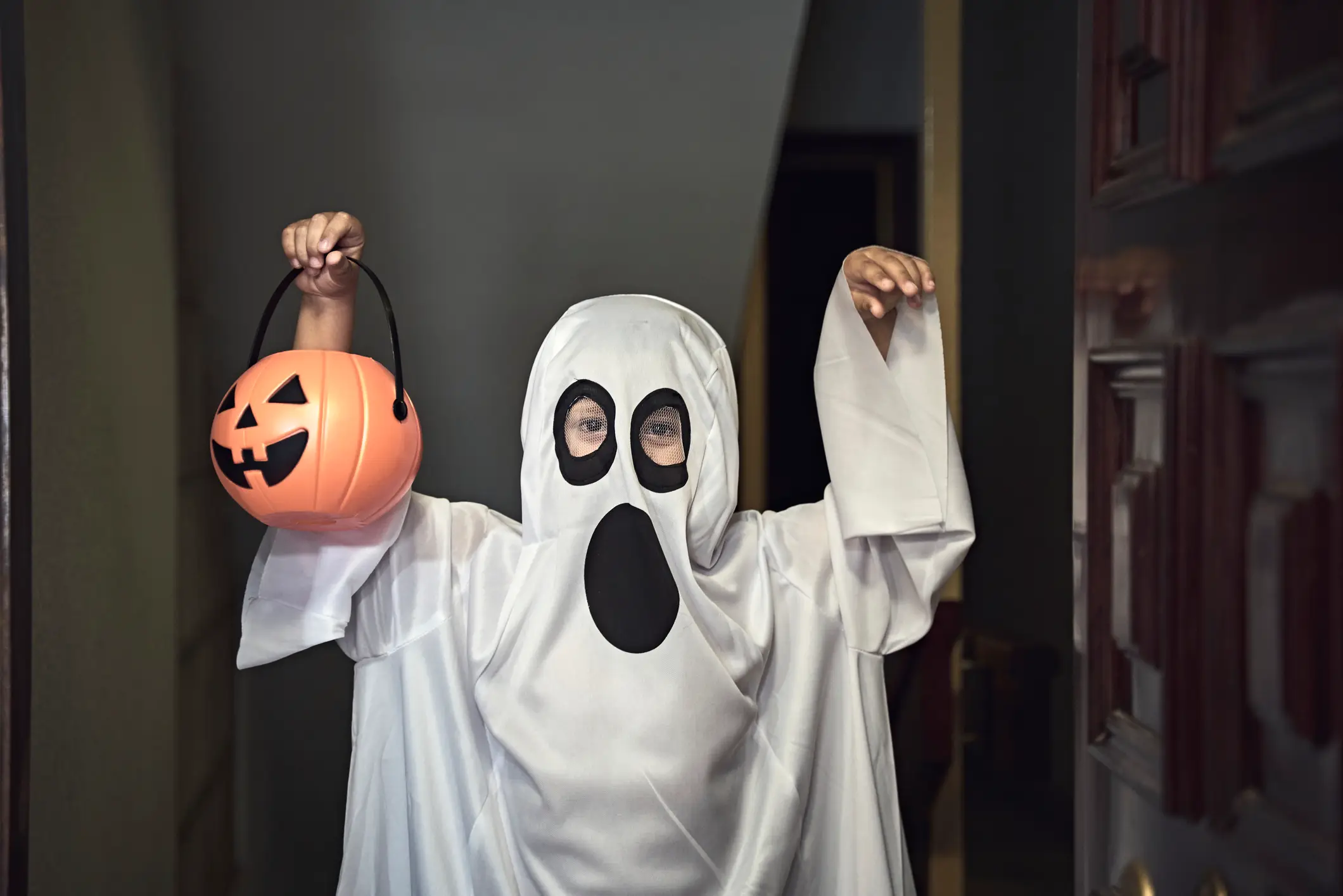 There are a number of things parents should look out for before buying costumes for their children (Getty Stock)