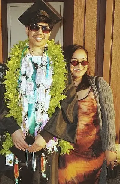 Sister Savannah Ropich (right) pictured with her missing brother (left).