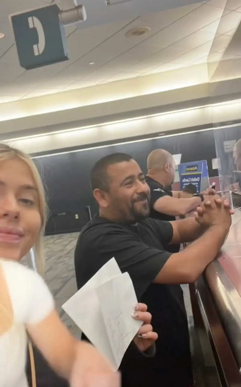 Becca has told her 885,000 followers how Uber Driver Torres helped her. (