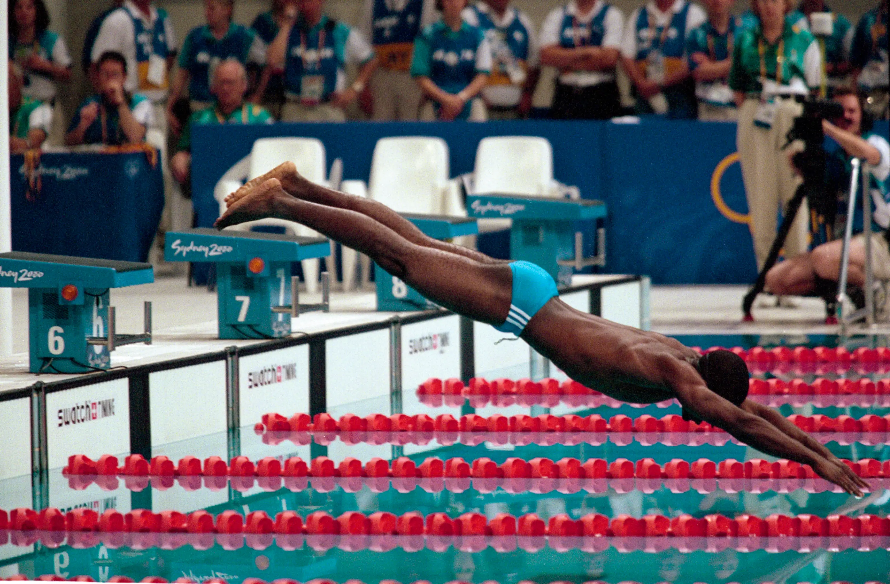 Eric sets off on his swim. (Simon Bruty /Sports Illustrated via Getty Images)
