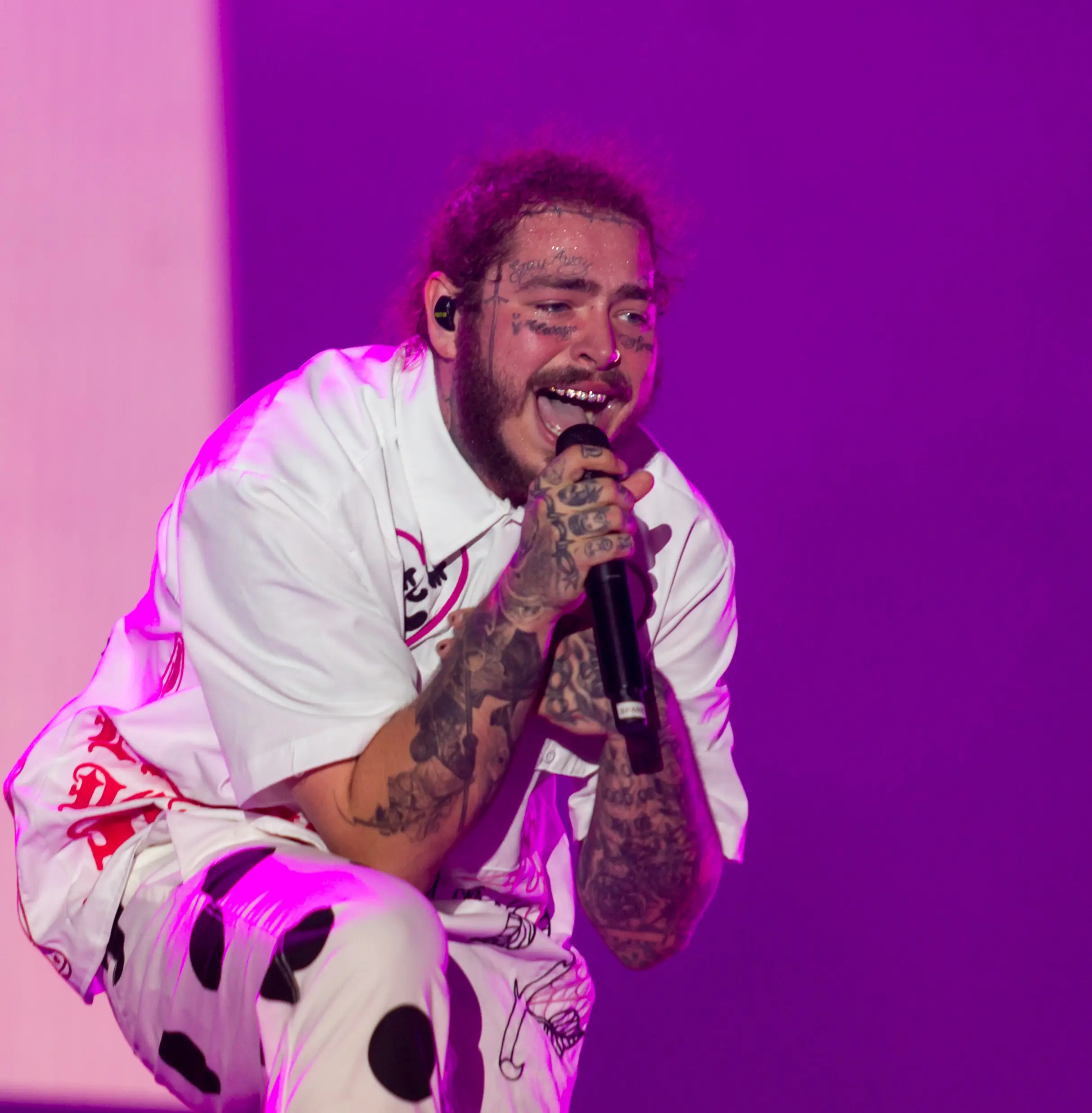 The pop-rap rockstar said the habit has ‘messed up his voice’.