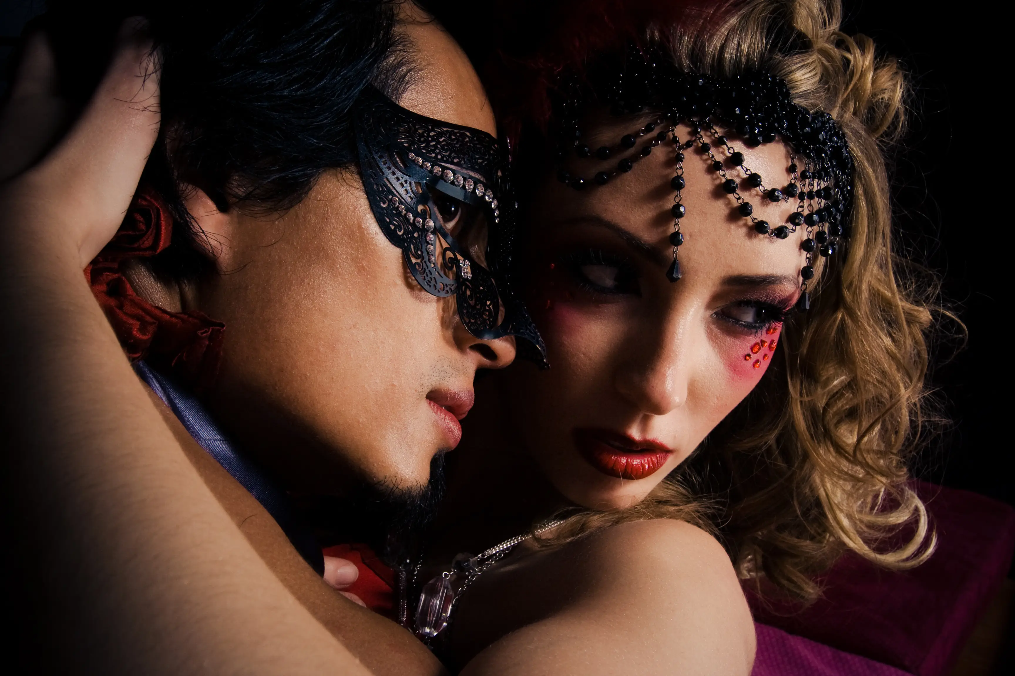 Refraining from having an orgy on the eve of your wedding should be an obvious decision (Getty stock)