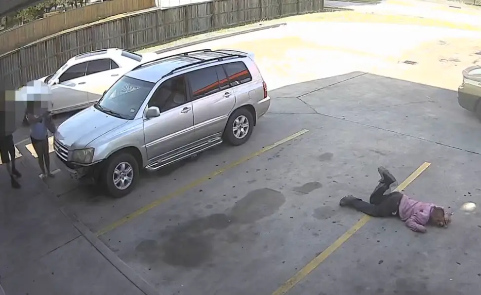 The pregnant woman and her husband shot the suspected robber.