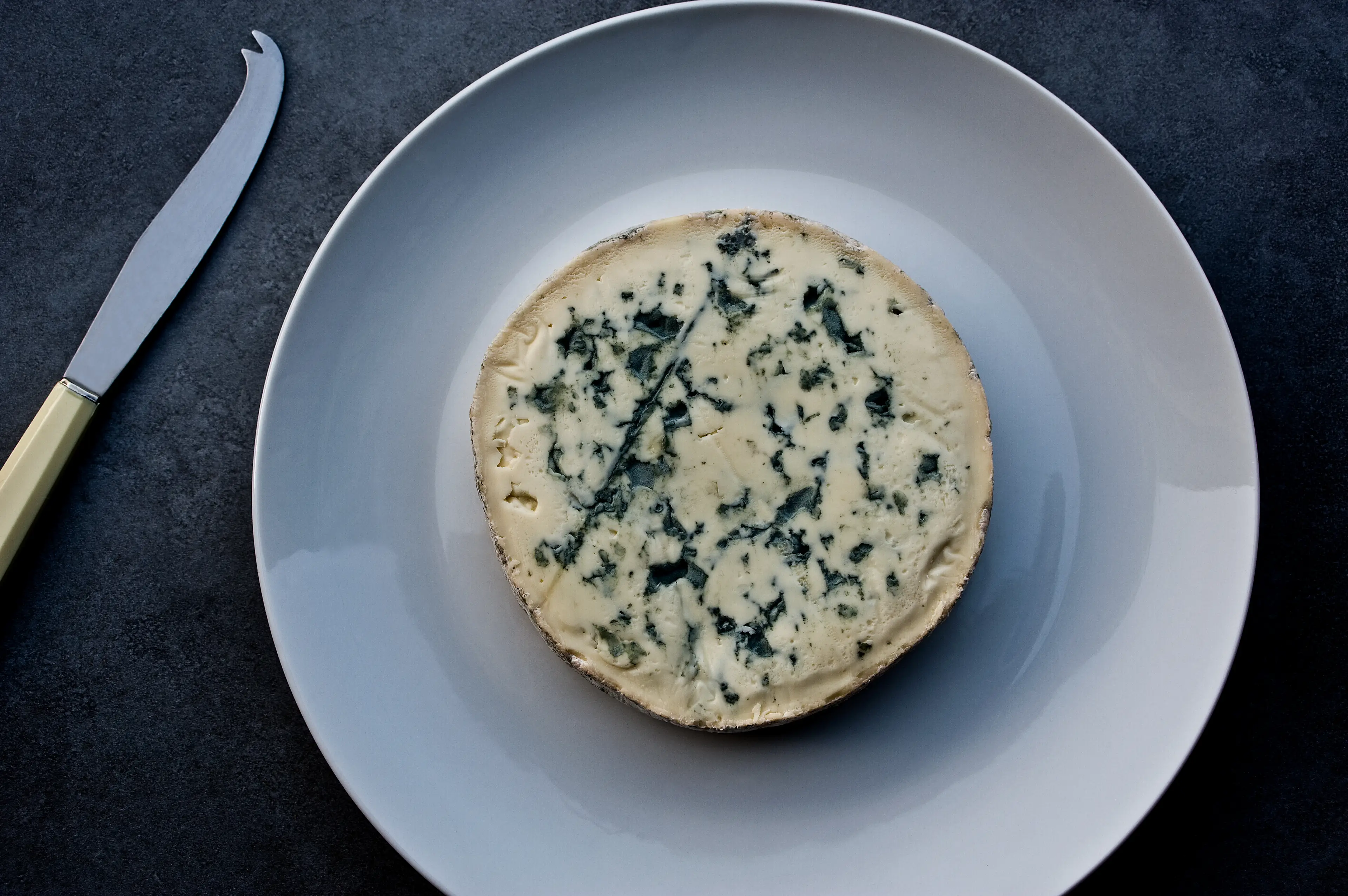 Blue cheese is made with Penicillium Roqueforti. (Getty Stock Image)