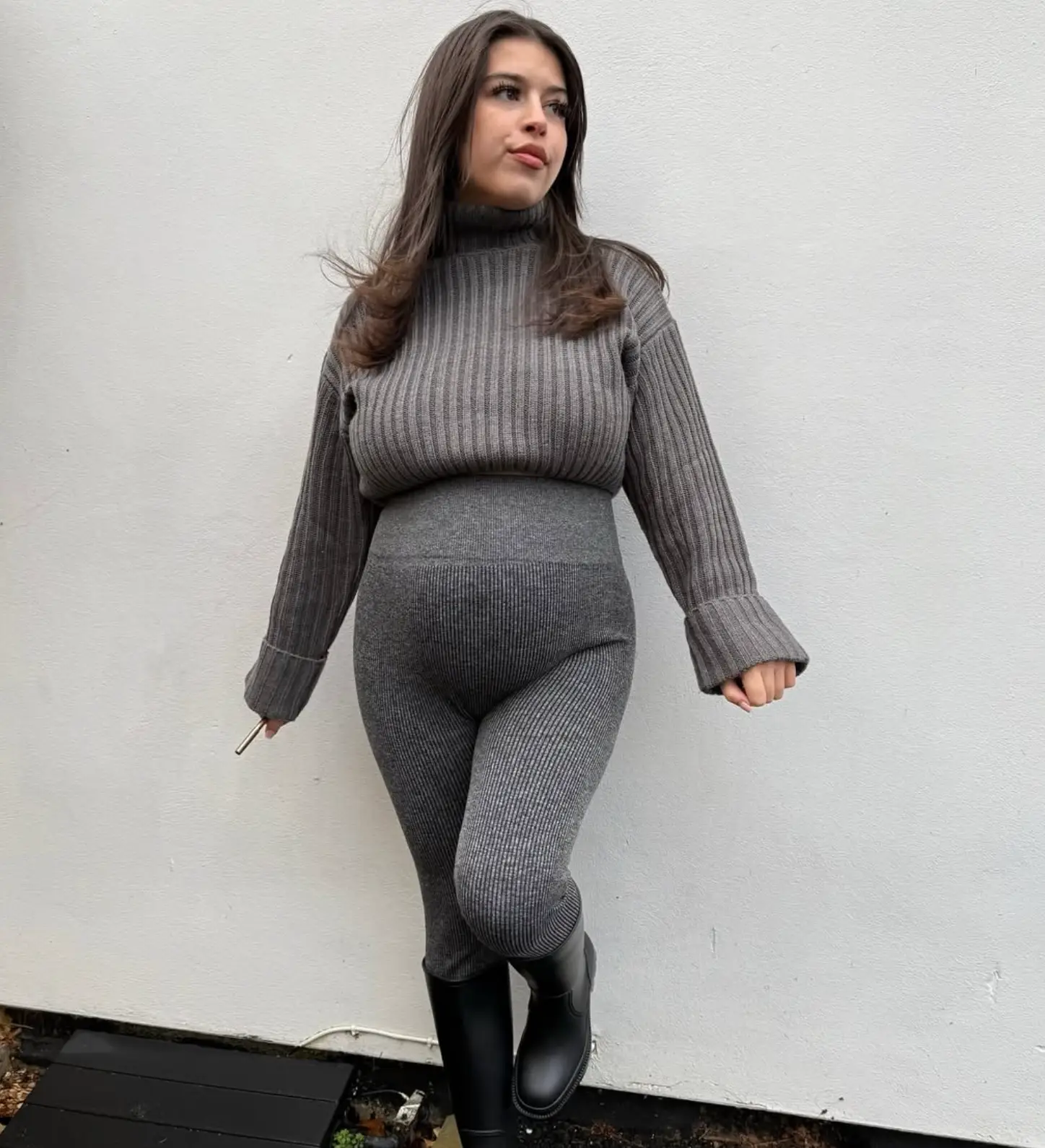 Just last month she shared pictures of herself in her third trimester (Instagram/@therealsophiagrace)