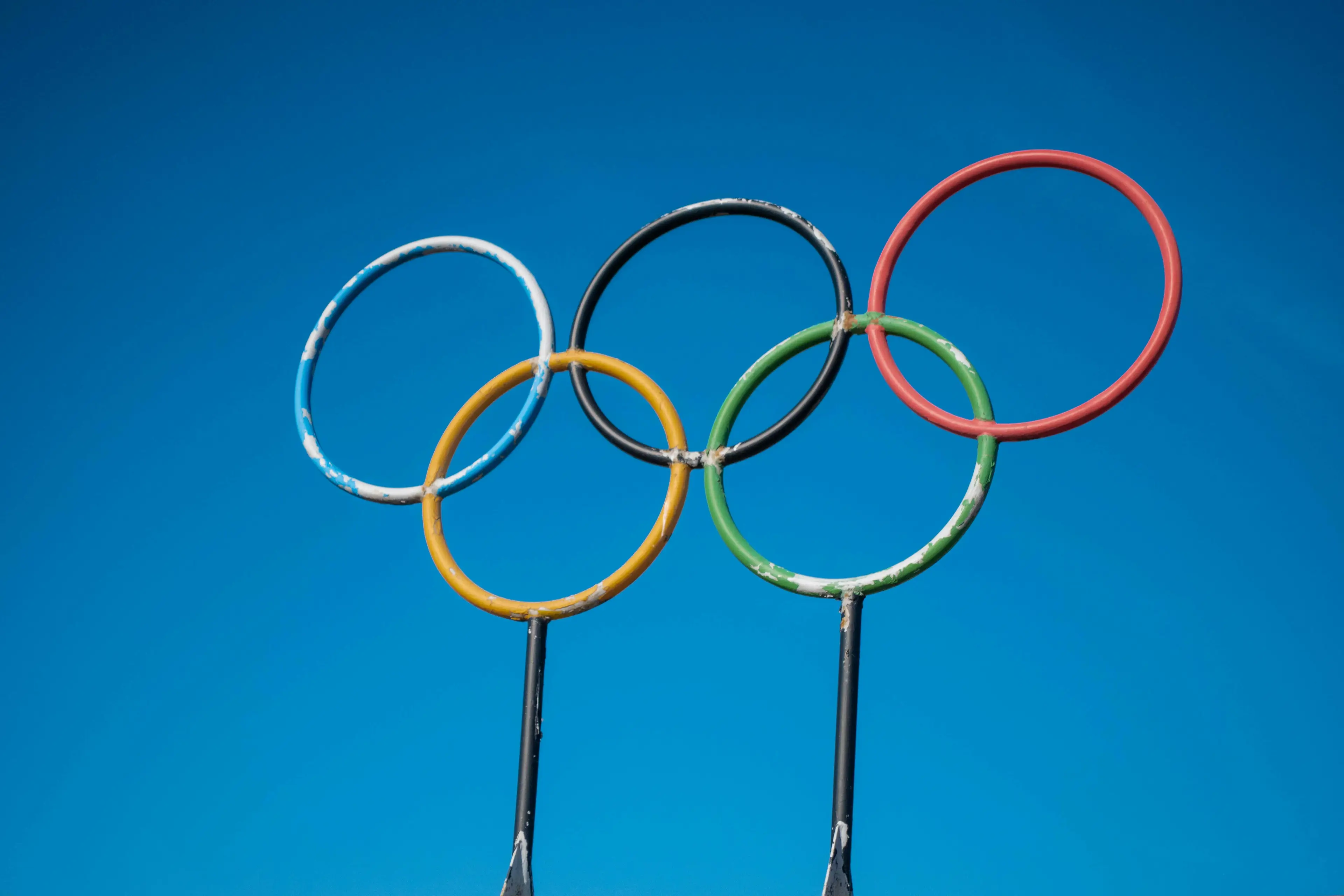 The five rings are an iconic symbol of the Olympic Games. (pexels/ Hert Niks)