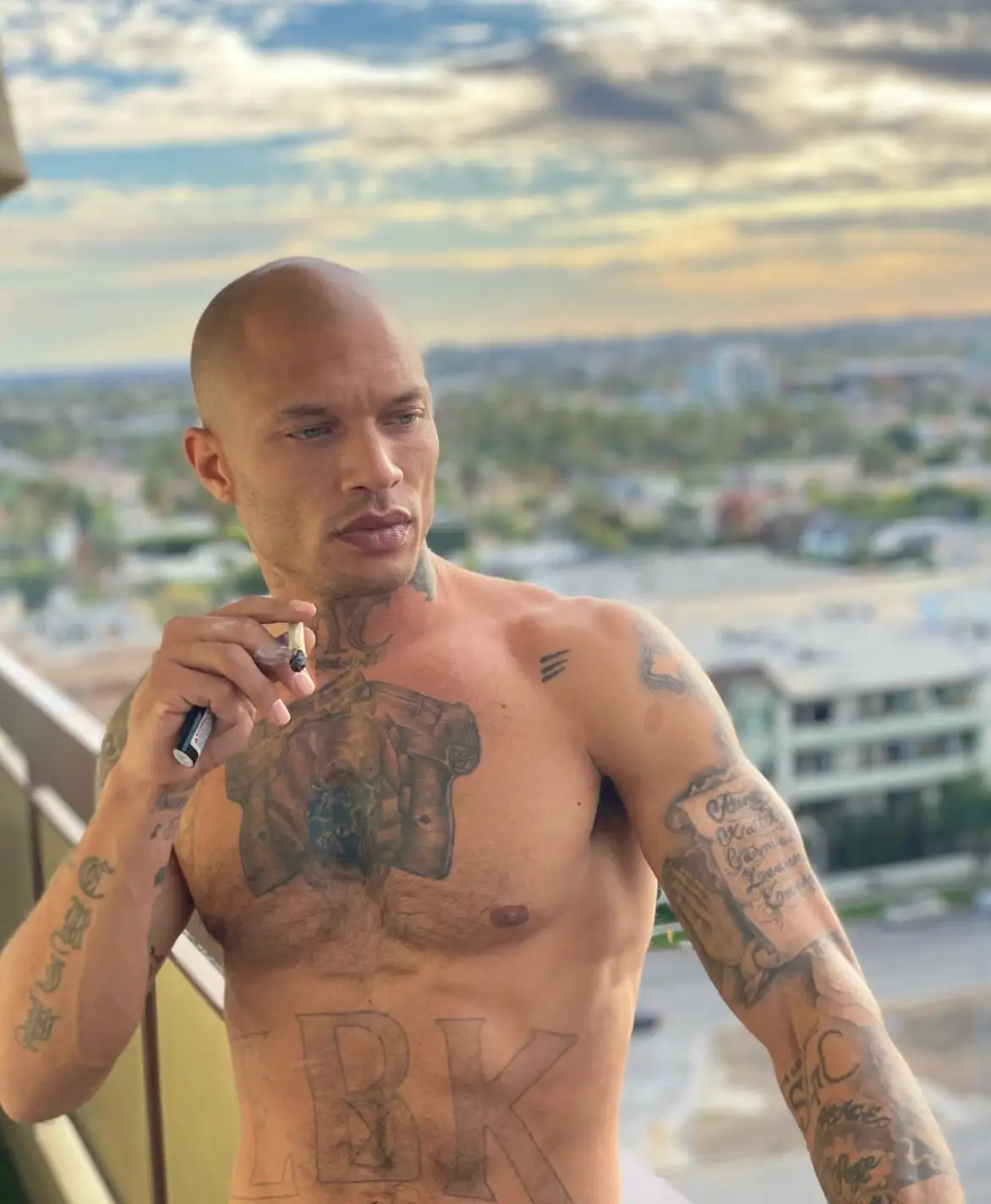 (Instagram/@jmeeksofficial)