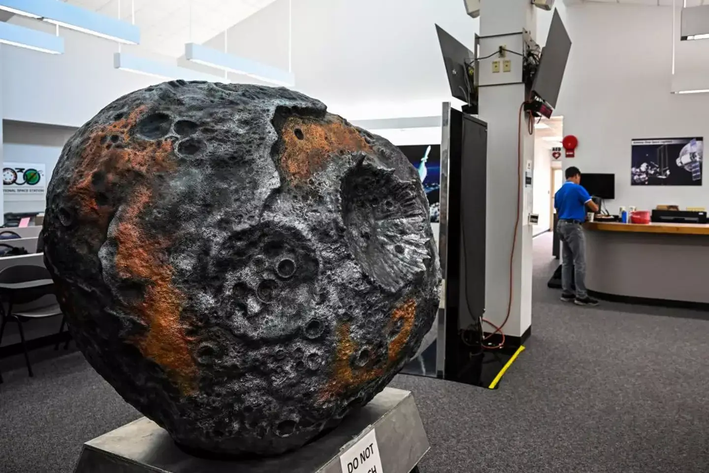 A model of the Psyche 16 asteroid (CHANDAN KHANNA/AFP via Getty Images)