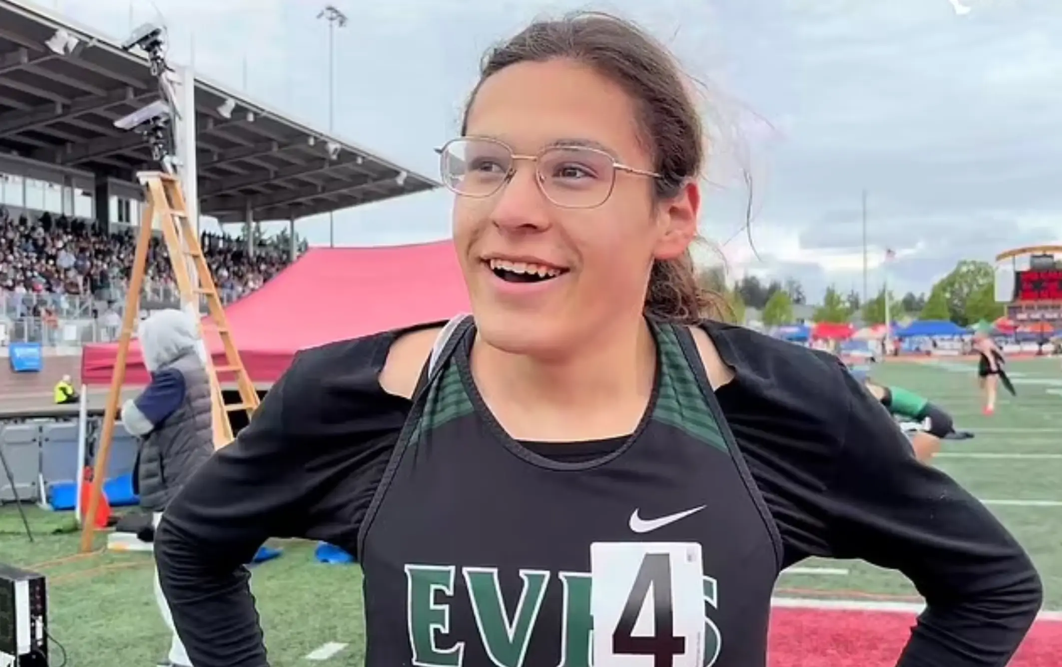 Verónica Garcia sent a defiant message out to her critics after retaining the class 2A 400-meter sprint (RunnerSpace)