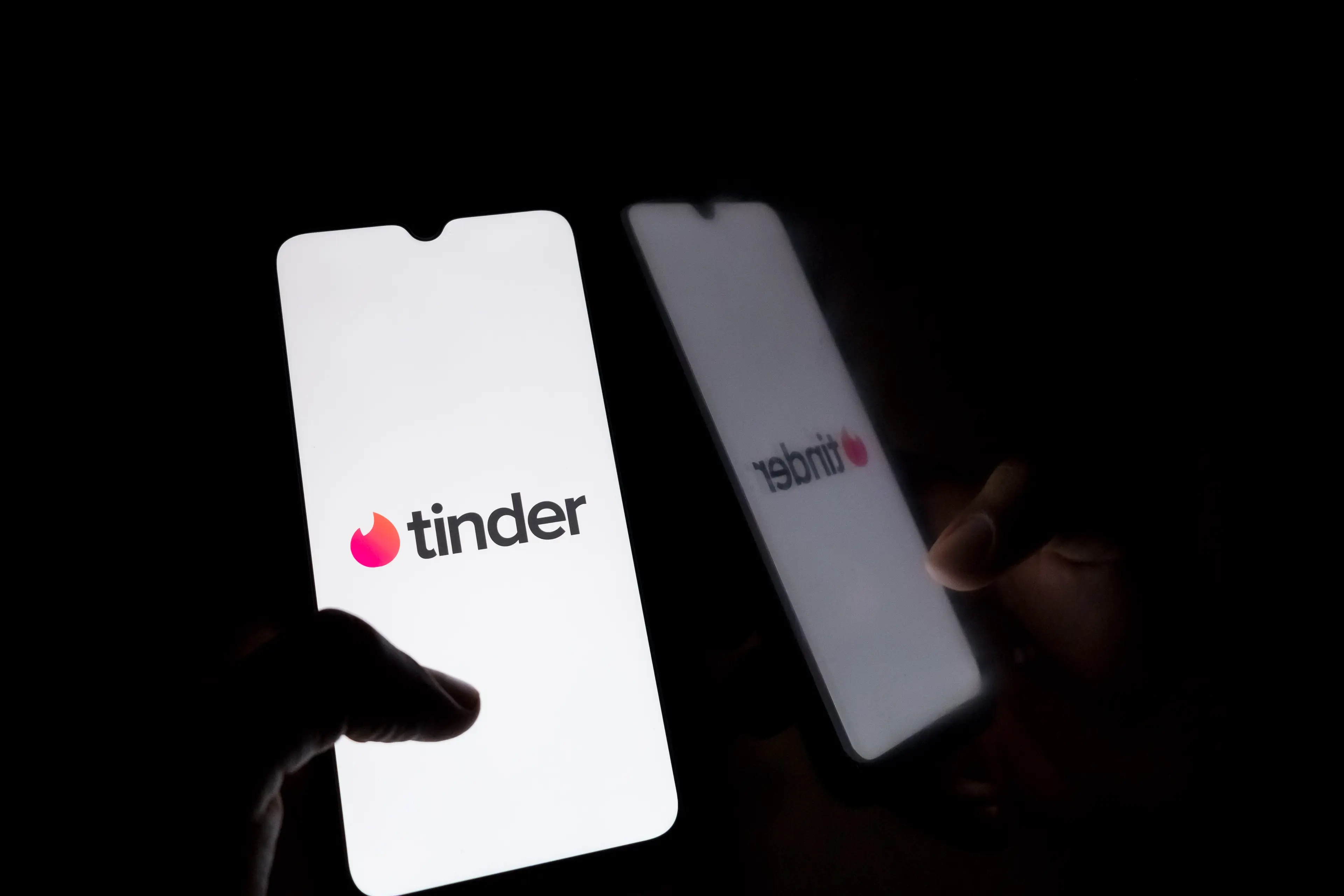 It doesn't take long to figure out if you like the look of someone on Tinder (Nikolas Kokovlis/NurPhoto via Getty Images)