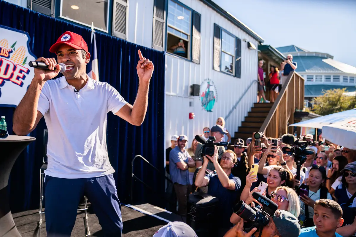 Vivek Ramaswamy performed his rap in Iowa.