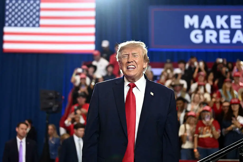 Trump made a joke about the $5000 he promised (Photo by Kent NISHIMURA / AFP via Getty Images)