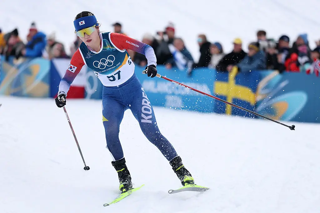 Han Dasom and Lee Eui-jin were disqualified (Photo by Maddie Meyer/Getty Images)