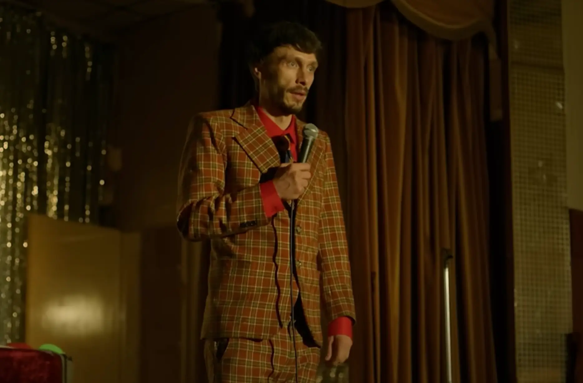 The show focuses on the real-life ordeal of comedian Richard Gadd who was stalked relentlessly. (Netflix)