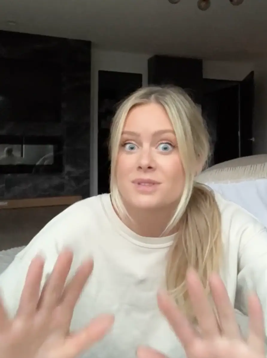 The Bachelor star says Schnapp did not keep his promise.