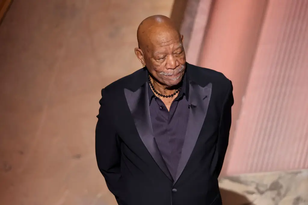 The actor had his hands behind his back for most of his speech (Rich Polk/Penske Media via Getty Images)