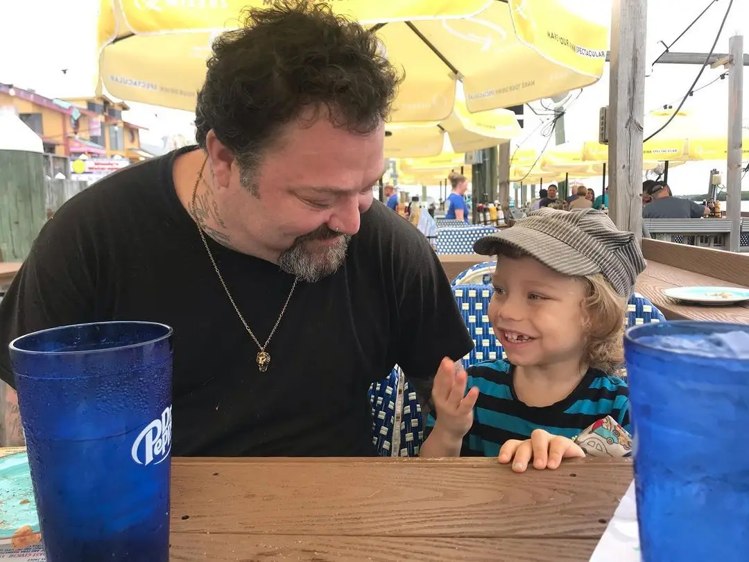 They share a son, Phoenix, together.