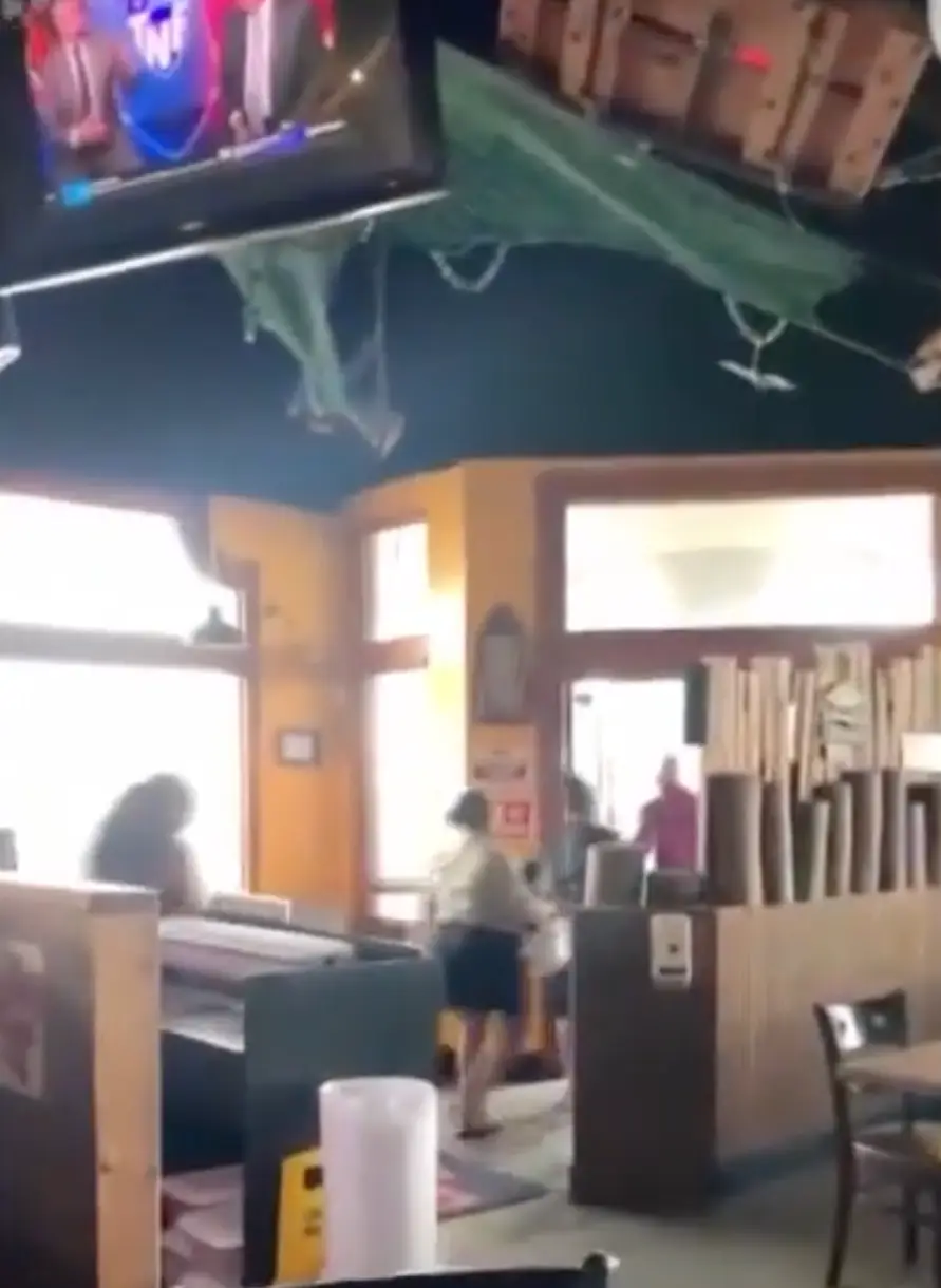 Two out of the party of twenty paid their bill.