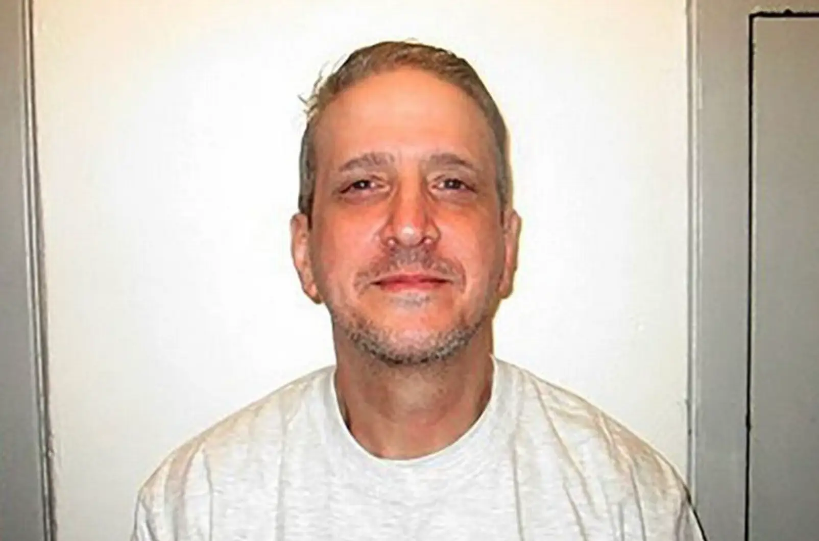 A death row inmate who's eaten 'three last meals' has had his execution stopped at the very last minute.