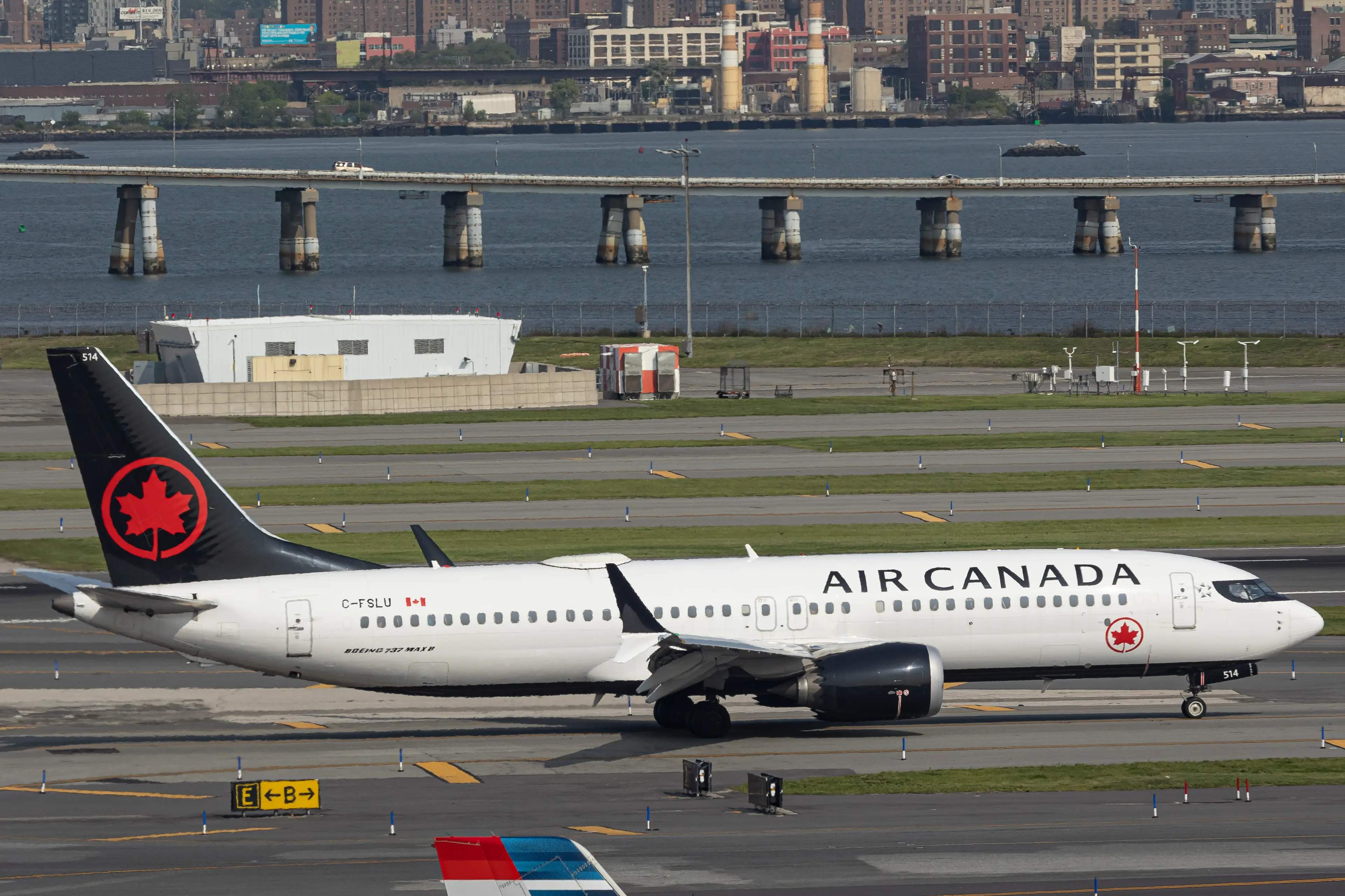Rodney Hodgins said Air Canada failed to provide him with any support at the end of his flight.