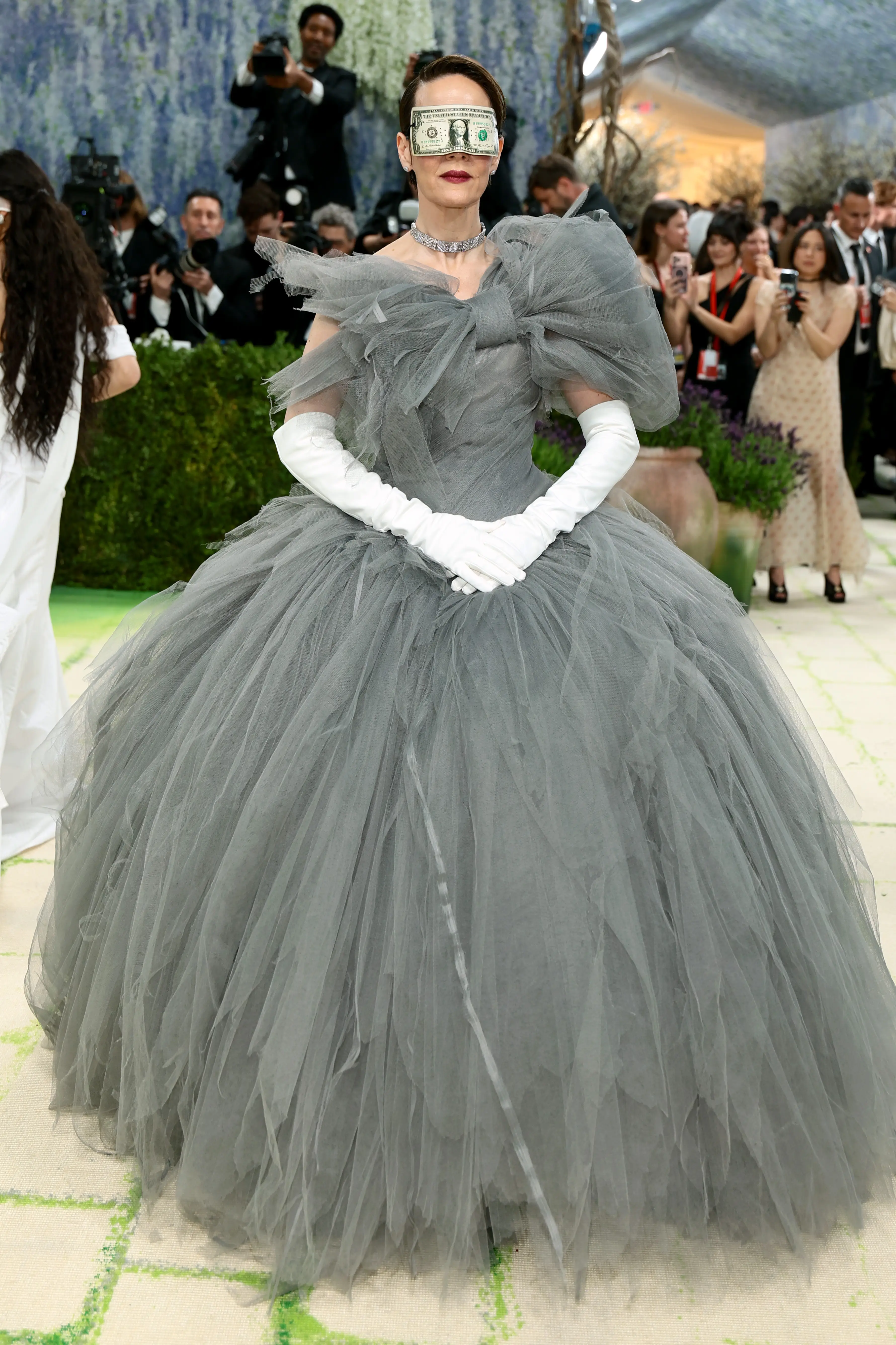 Sarah Paulson's Met Gala look turned heads last night (Dimitrios Kambouris/Getty Images for The Met Museum/Vogue)