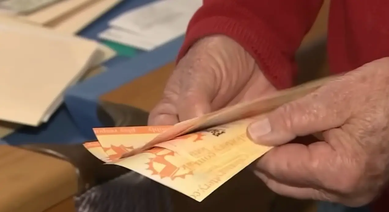 Jerry regularly buys lottery tickets (ABC7)