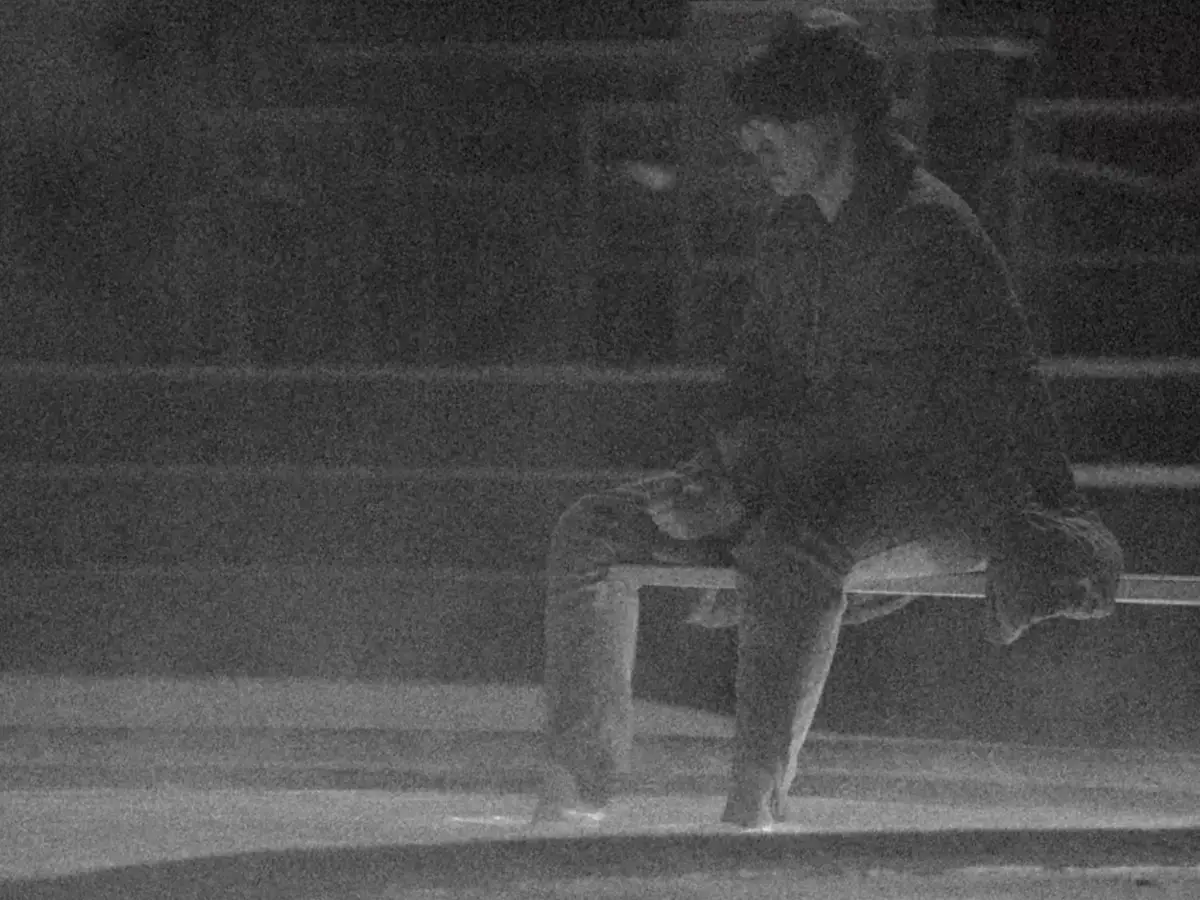 it now cuts straight to him snapping Barb by the pool.