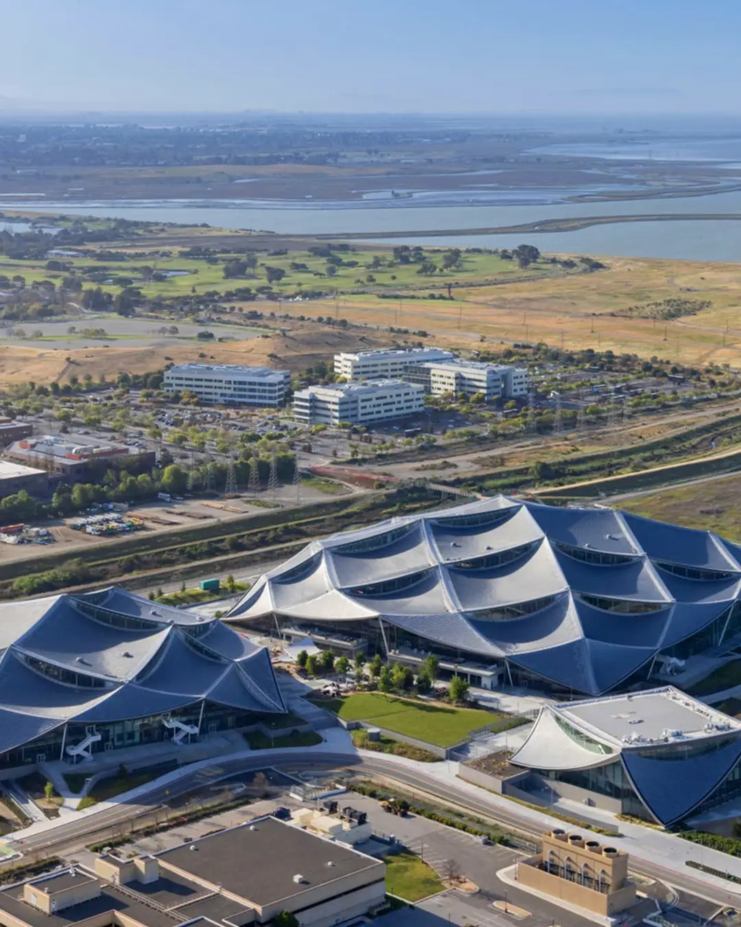 The offer was met by mixed reaction.