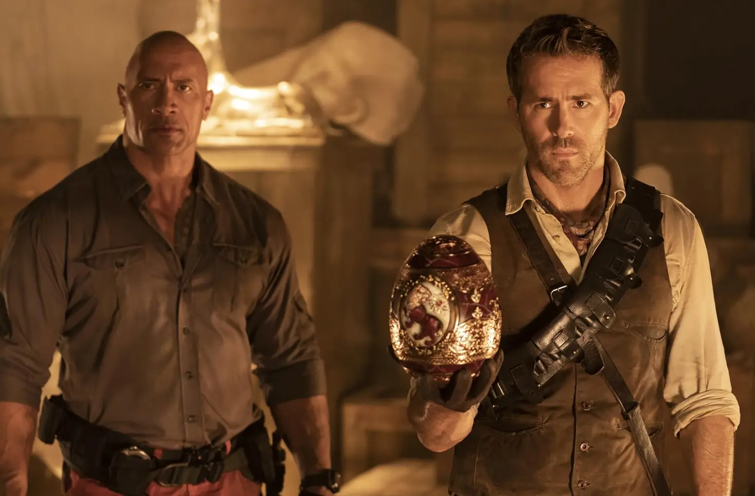 Johnson and Reynolds starred in Red Notice. (Netflix)