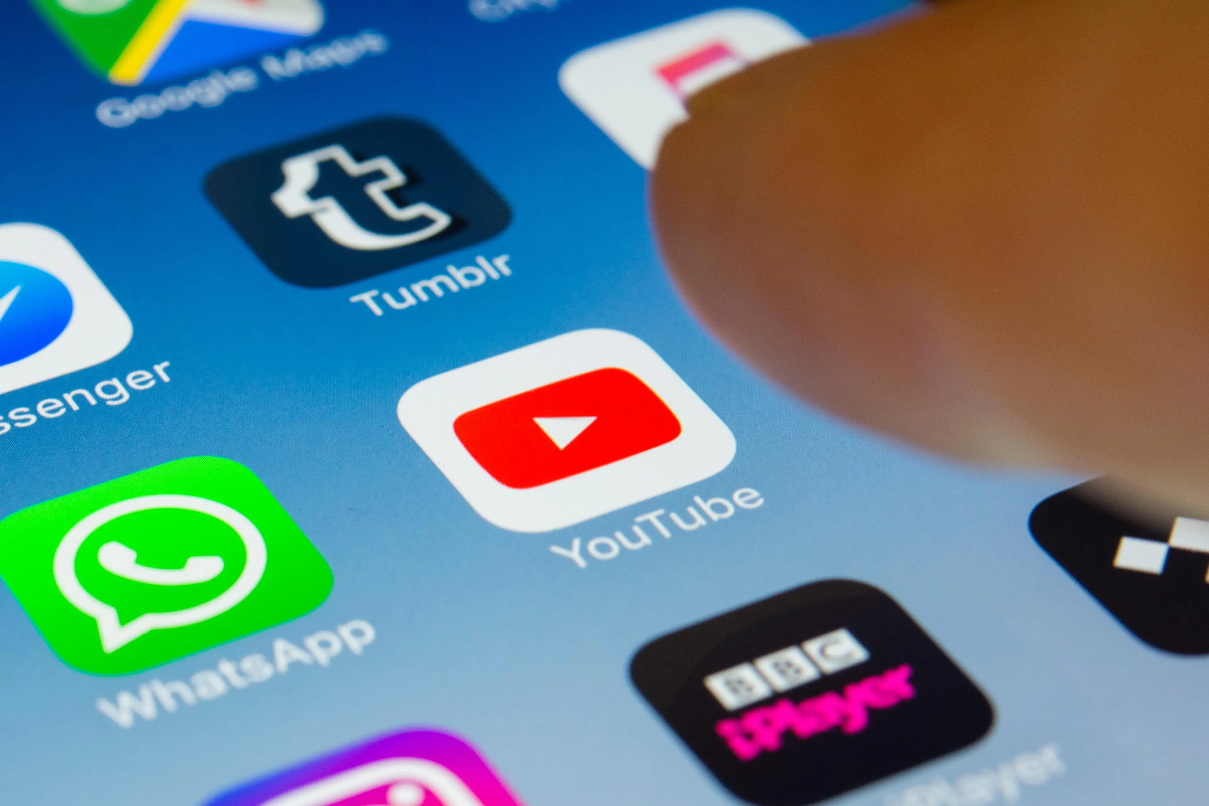 YouTube users took to Twitter to share their thoughts.