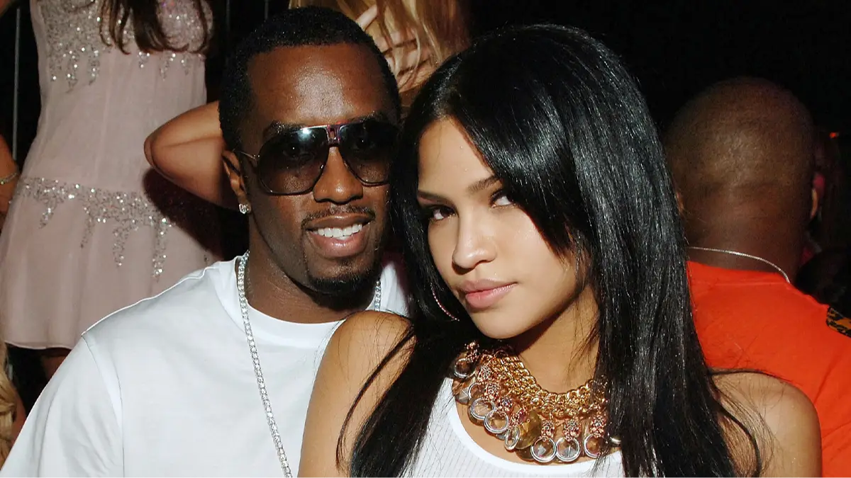 Cassie describes what happened at Diddy's 'freak off' parties after prosecution revealed alleged urine act he made her do