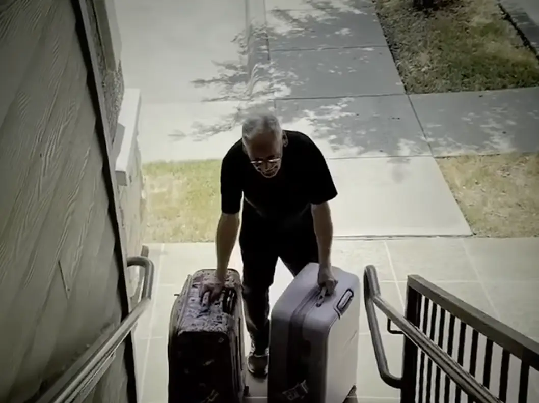 Footage showed Don Johnson struggling with the two bags (Fox 4)