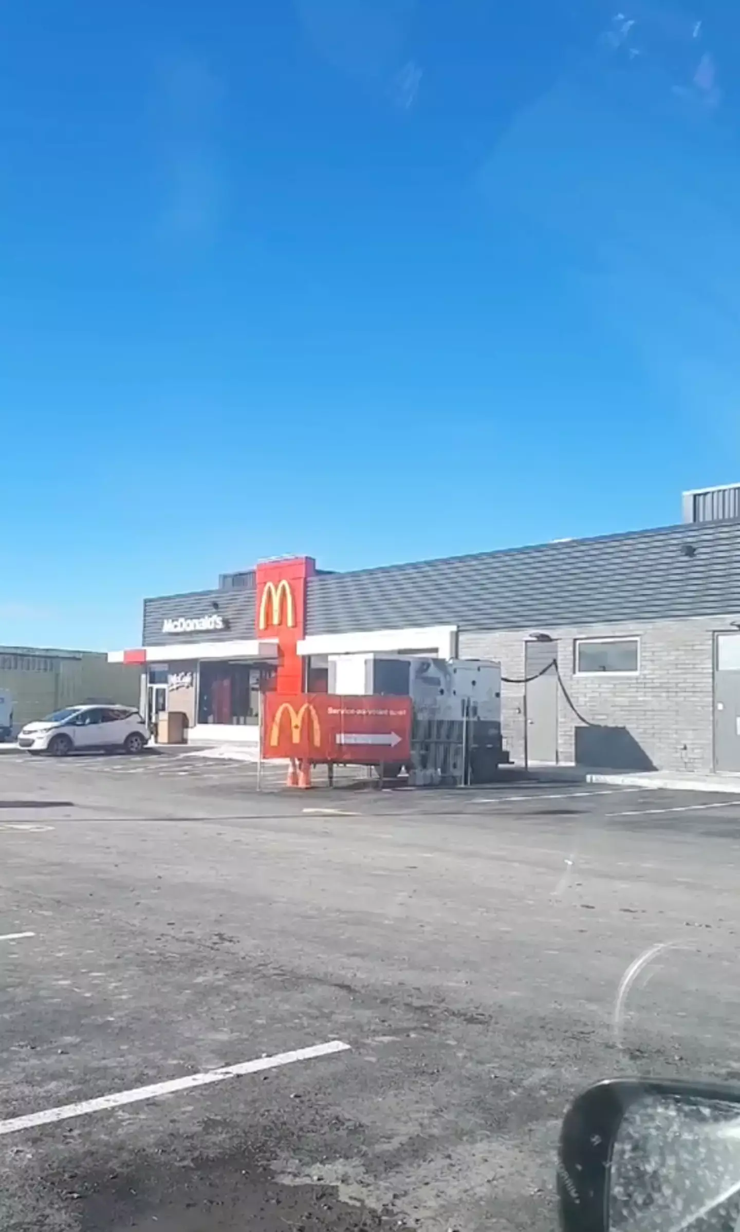 While the city of Laval is close by, you would expect McDonalds to find a place with heavy foot and car traffic(TikTok/@thumbs.up.canuck)