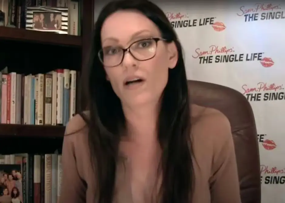 Samantha opened up about relationships. (YouTube / Holly Randall Unfiltered)