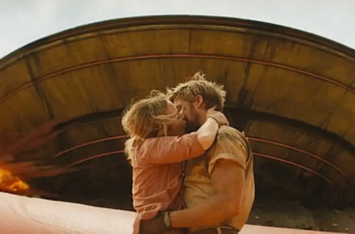 Emily Blunt and Ryan Gosling in The Fall Guy. (Universal Pictures)