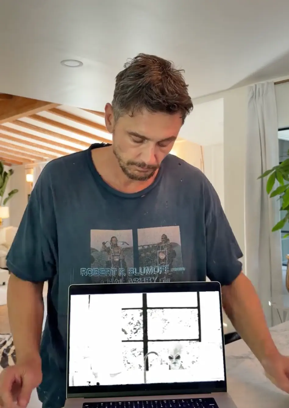 Franco posted the video 'evidence' on TikTok (@jamesfranco2319/TikTok)