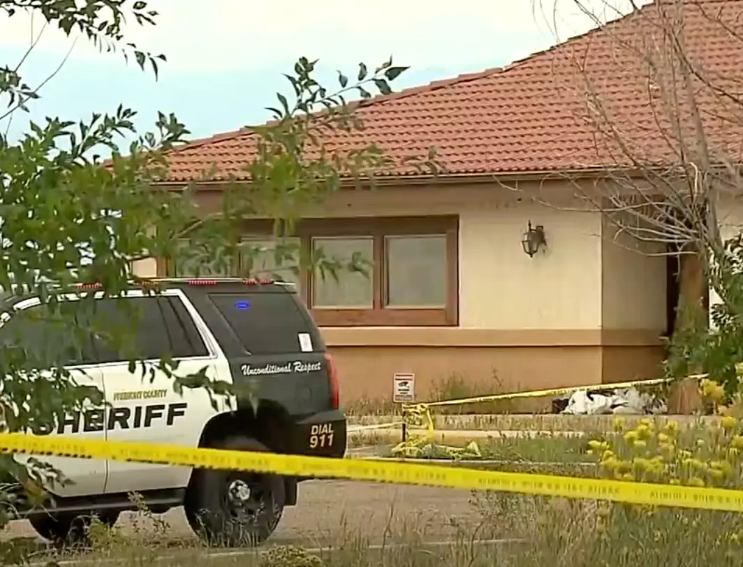 The owners of the home are in financial difficulty. (CBS Colorado)