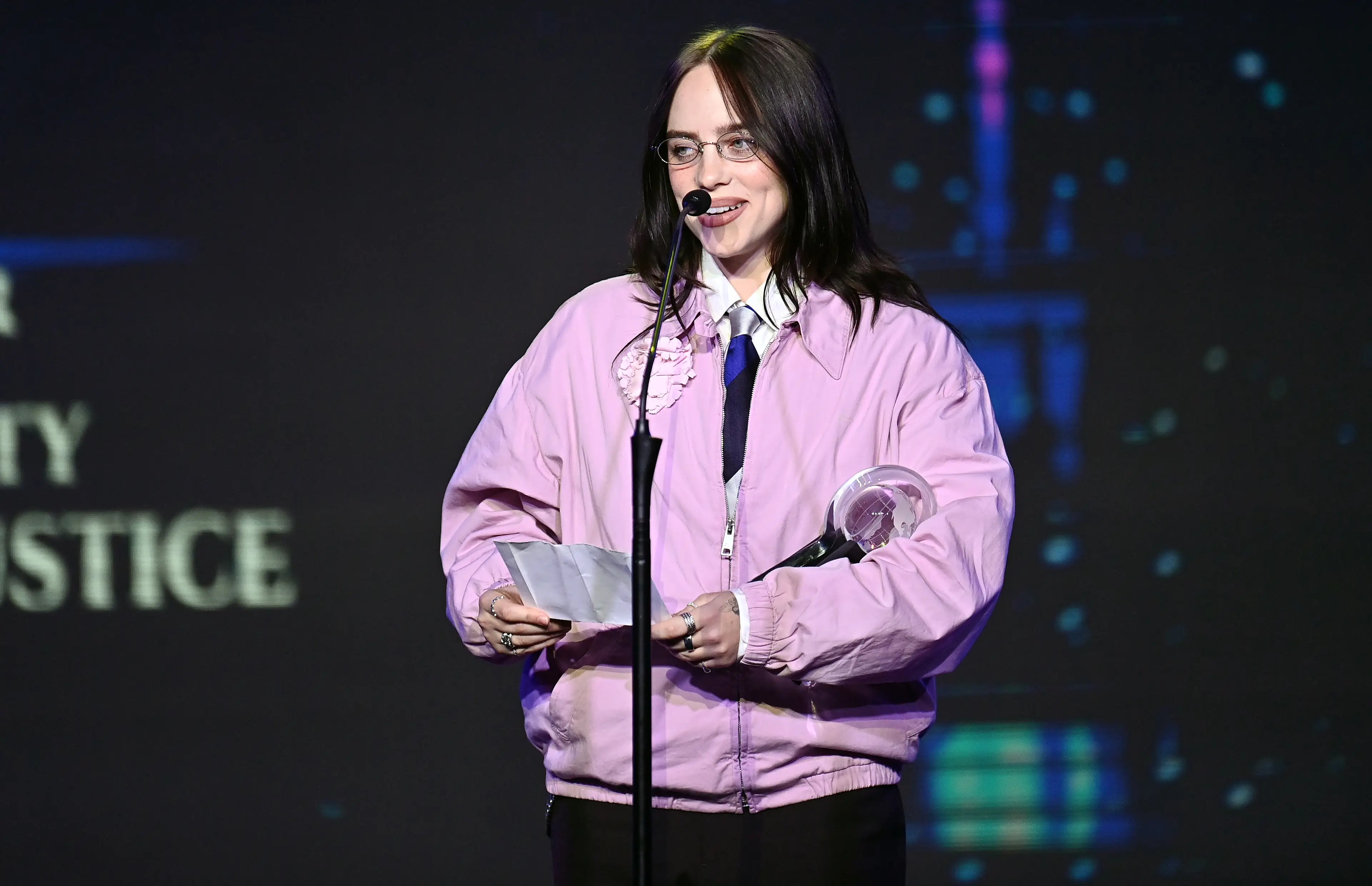 A man acussed of stalking Billie Eilish has died after being hit by a train (Paras Griffin/Getty Images)