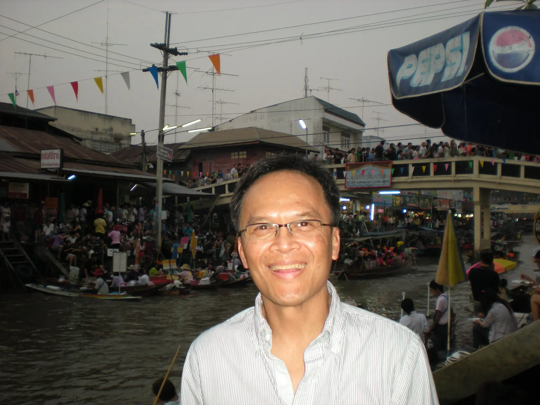 Thongbue Wongbandue died after falling in a car park while rushing to meet the AI chatbot (Facebook/Thongbue Wongbandue)