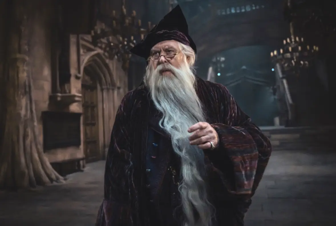 John Lithgow is playing Albus Dumbledore in the Harry Potter reboot (HBO)