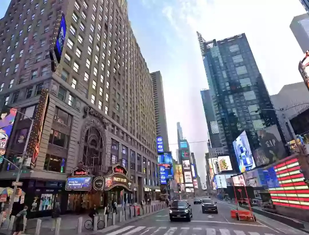 The shooting sent scores of tourists fleeing from outside Hard Rock Cafe in Times Square (Google Street View)