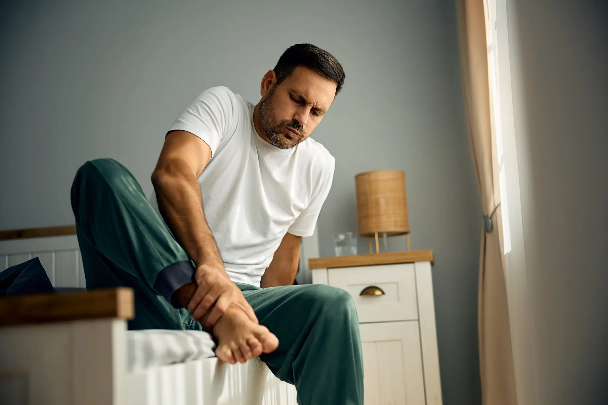 A doctor shared tips on how to manage foot pain in the morning (Getty Stock)