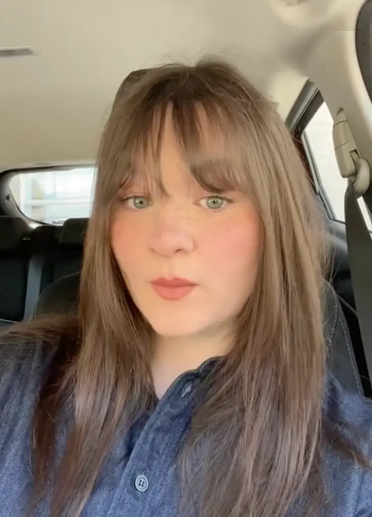 Amy received an iMessage early in the morning.