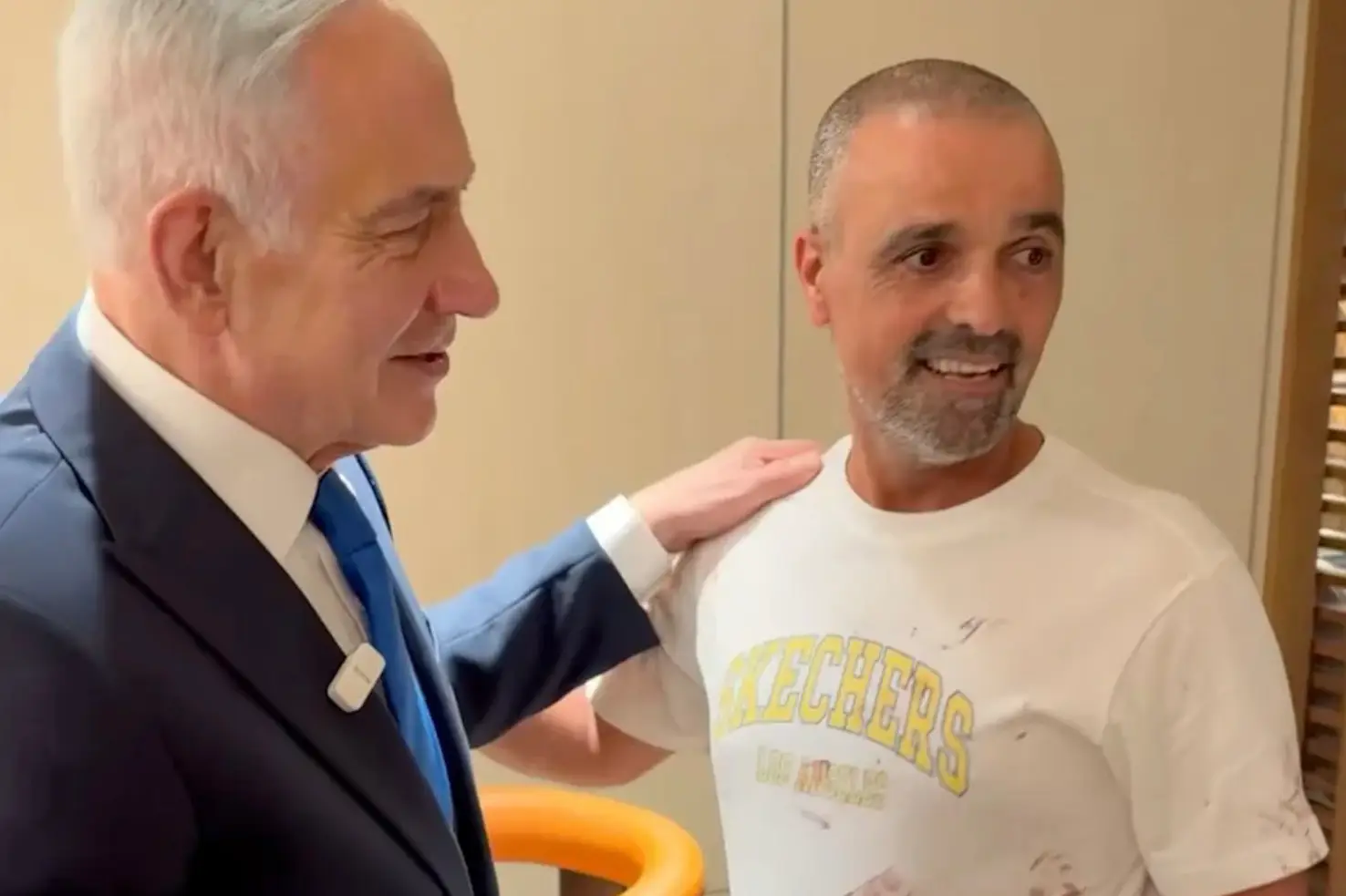 Israel's Prime Minister Benjamin Netanyahu on Wednesday met with passenger Yaniv Hayun, (Benjamin Netanyahu /X)